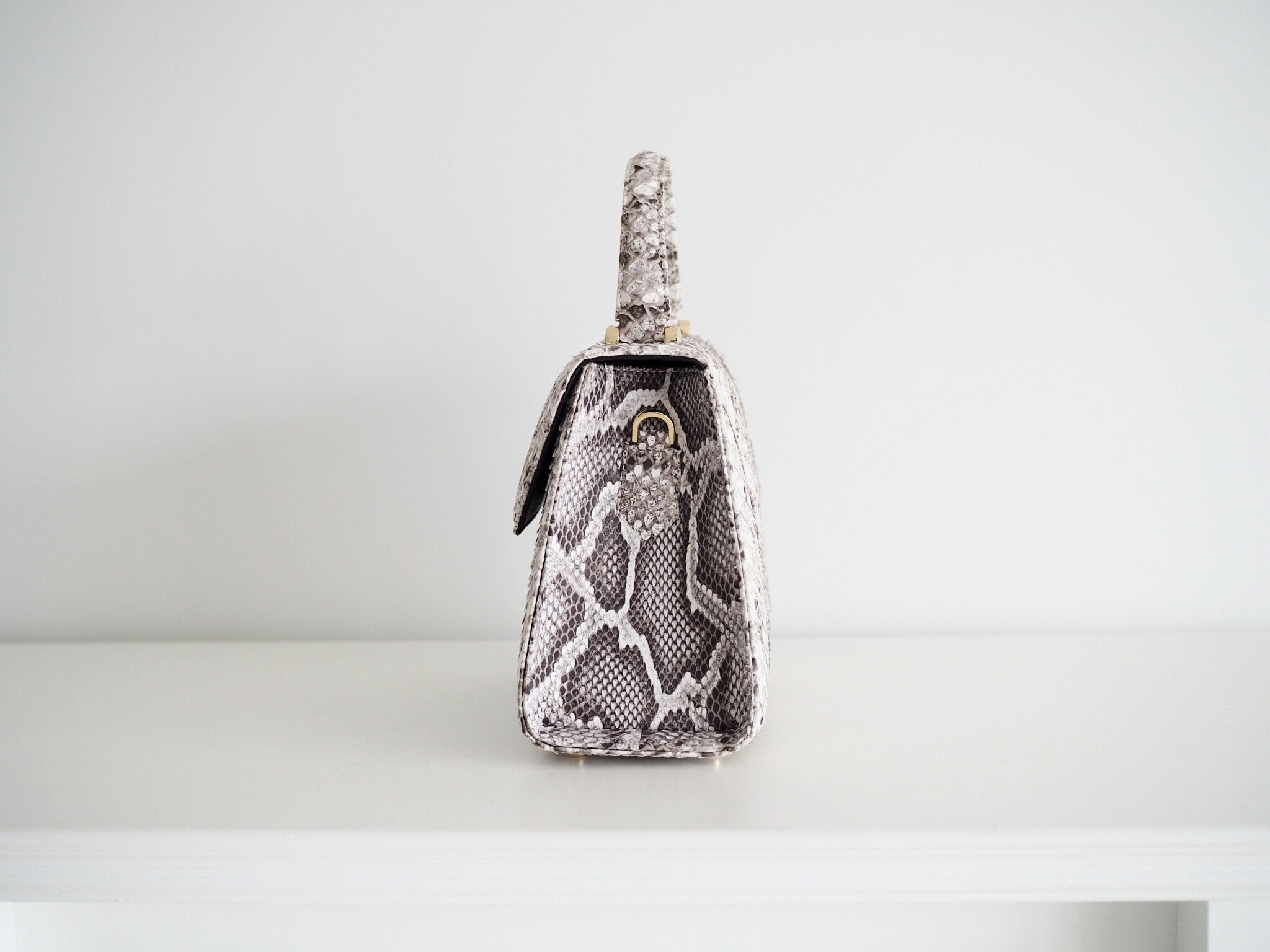 GEM PYTHON NATURAL WHITE